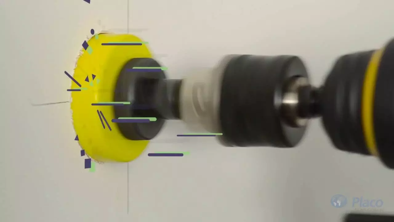 Como fazer manutenção elétrica em uma parede de drywall thumbnail